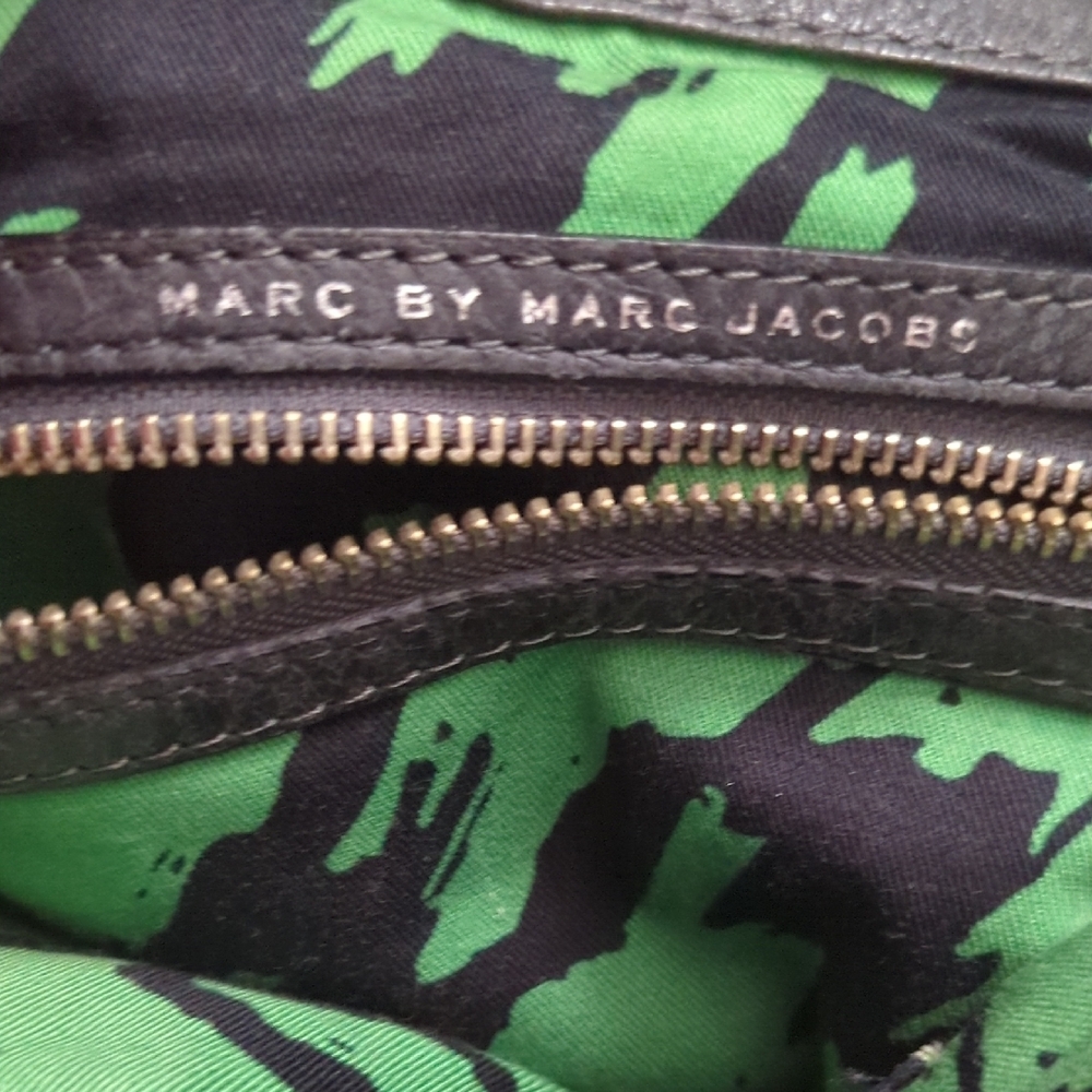 Marc Jacobs Black Tote Bag - Picture 7 of 11